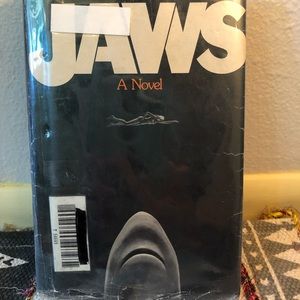 Withdrawn library book Jaws by Peter Benchley